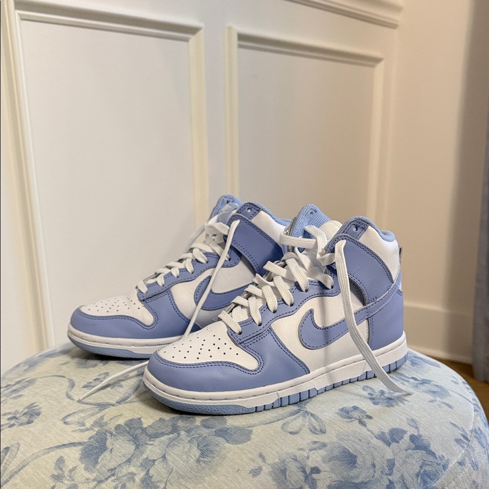 Nike Dunk High Aluminum Light Blue and White High-Tops